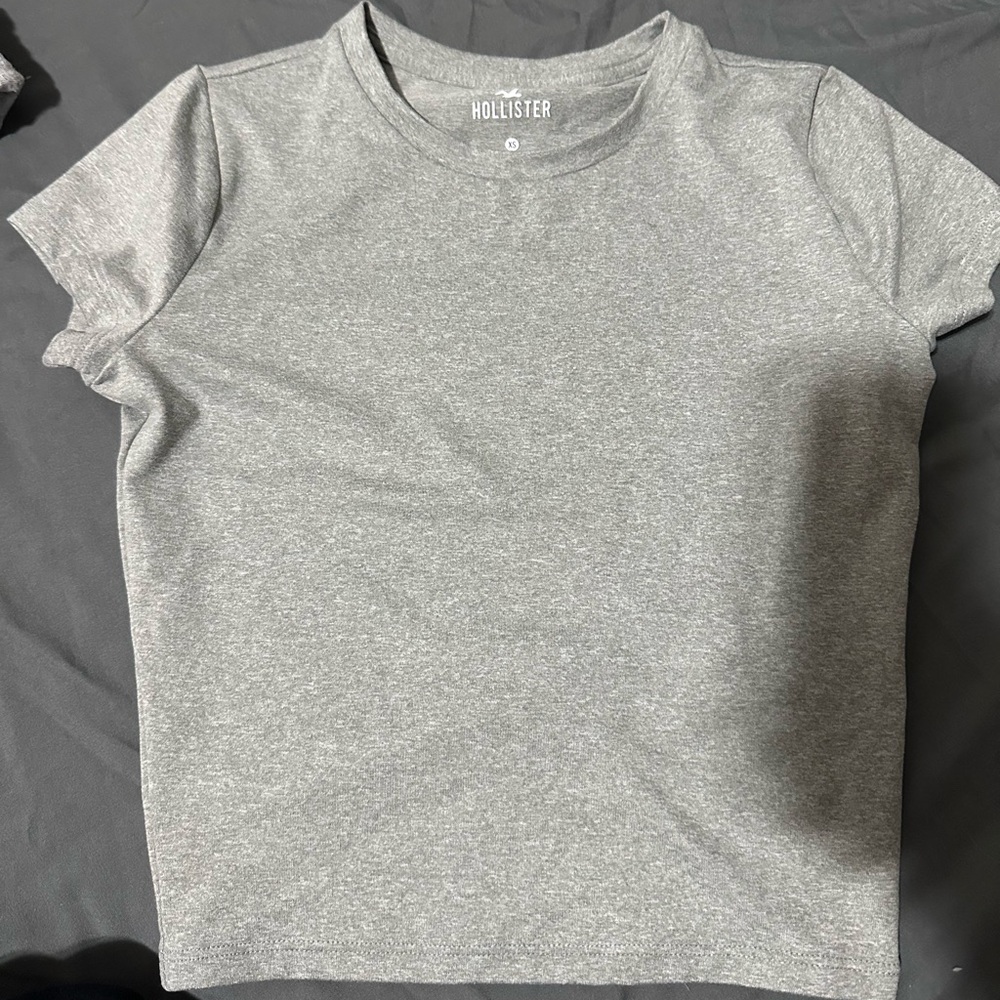 Hollister Heather Gray soft seamless baby tee